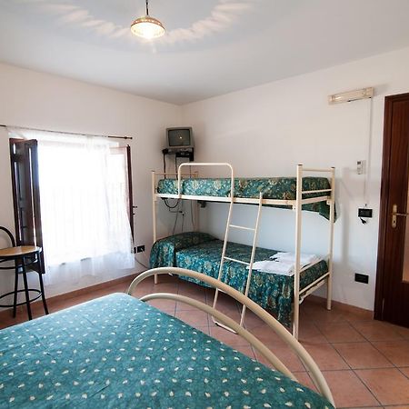 Bed and Breakfast Lo Sparviero Джераче Экстерьер фото
