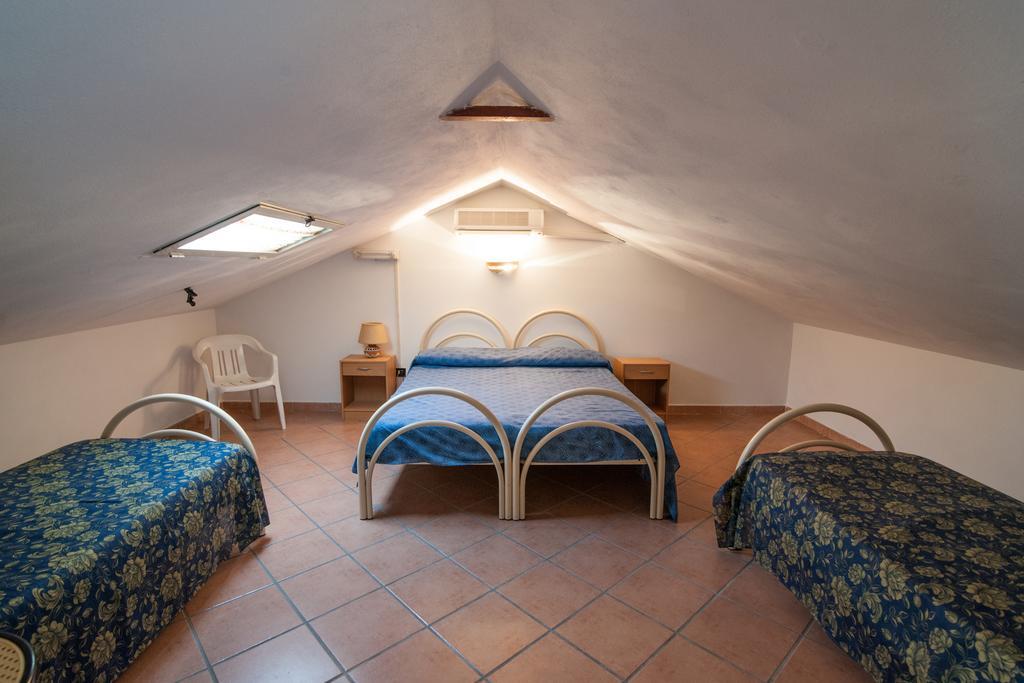 Bed and Breakfast Lo Sparviero Джераче Экстерьер фото