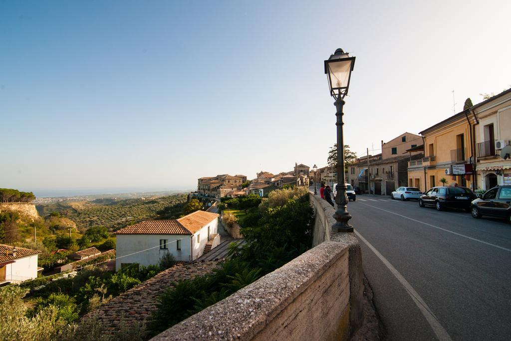 Bed and Breakfast Lo Sparviero Джераче Экстерьер фото