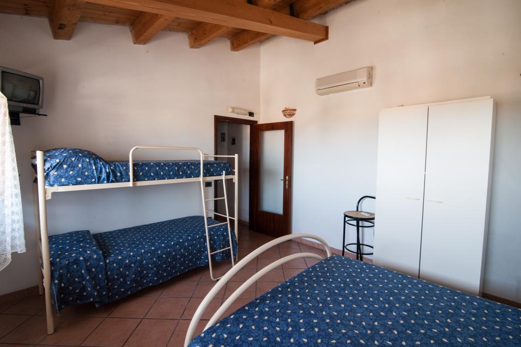 Bed and Breakfast Lo Sparviero Джераче Экстерьер фото
