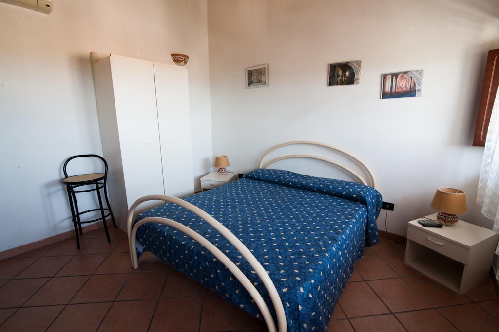 Bed and Breakfast Lo Sparviero Джераче Экстерьер фото